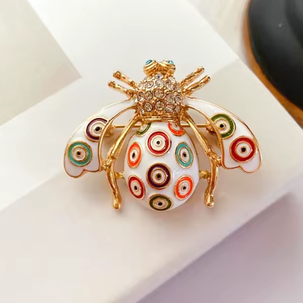 Vintage Bee White Gold Brooch